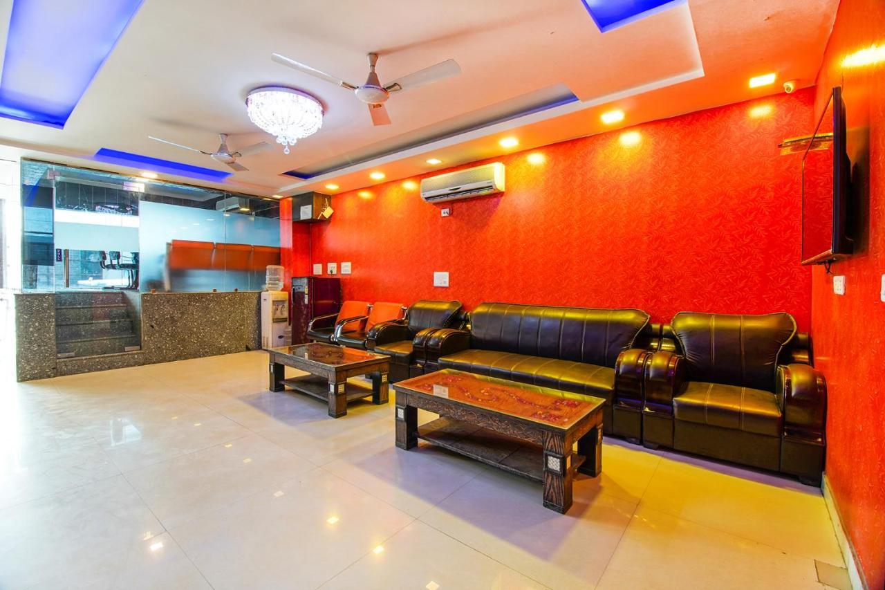 Fabexpress Tp Suite Near Igi Airport Neu-Delhi Exterior foto